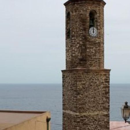 Bed and Breakfast L'Antico Faro Castelsardo Exterior foto